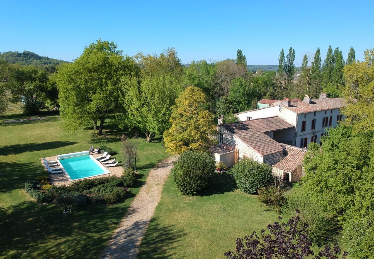 La Carreterie - Maison De Famille{S} Pineuilh Exteriör bild