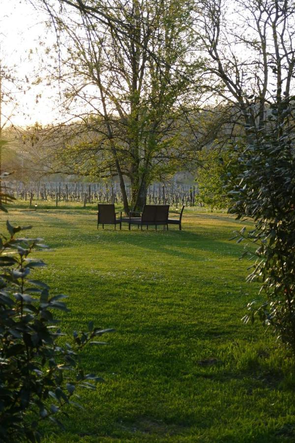 La Carreterie - Maison De Famille{S} Pineuilh Exteriör bild