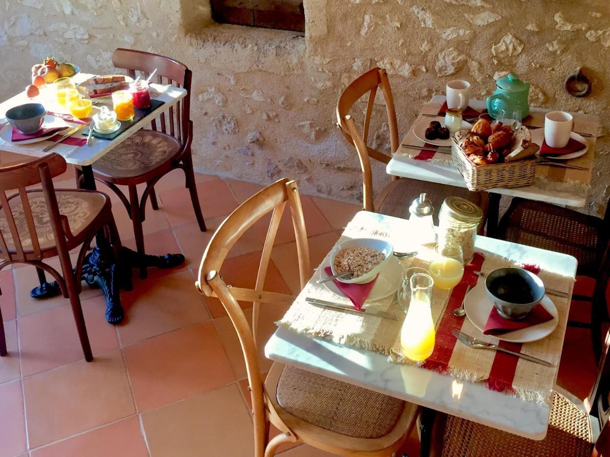La Carreterie - Maison De Famille{S} Pineuilh Exteriör bild