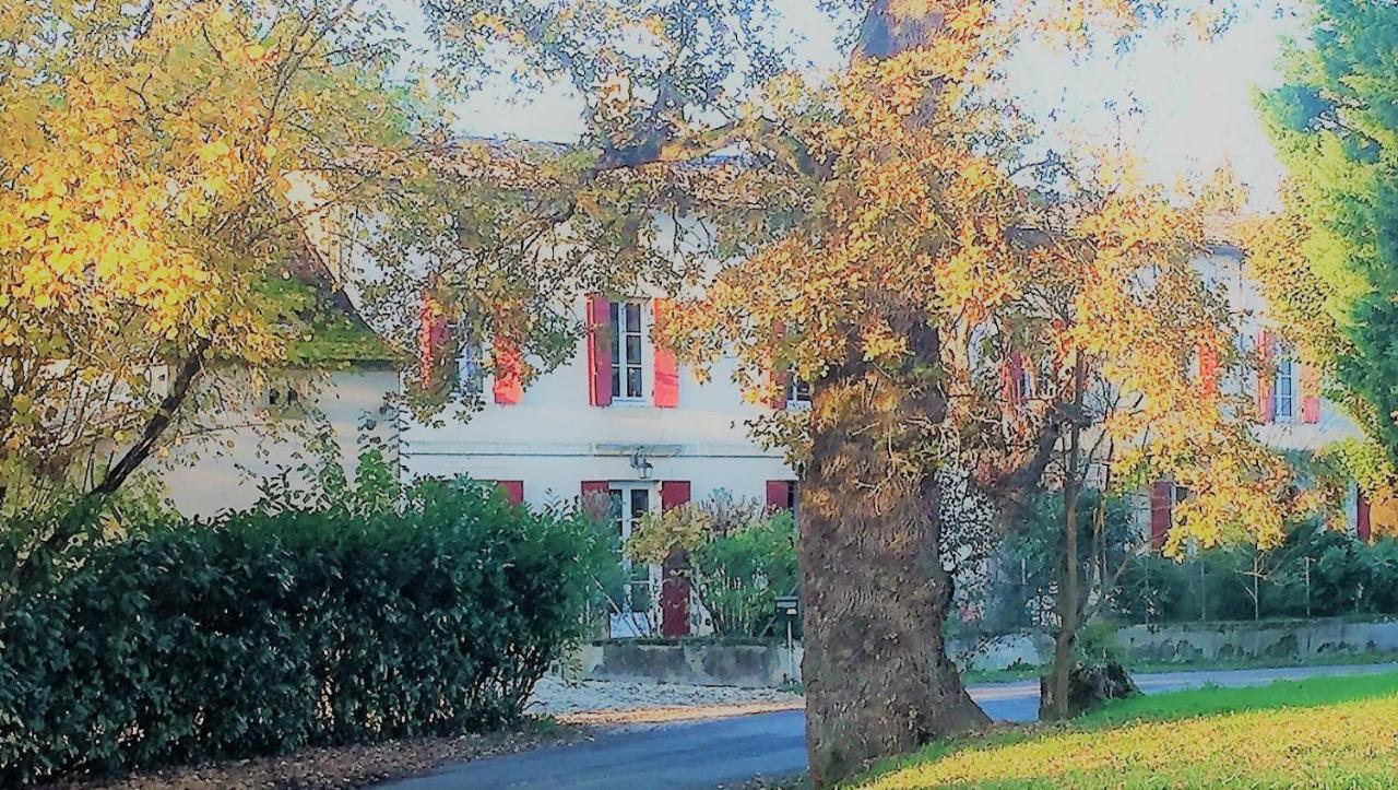 La Carreterie - Maison De Famille{S} Pineuilh Exteriör bild