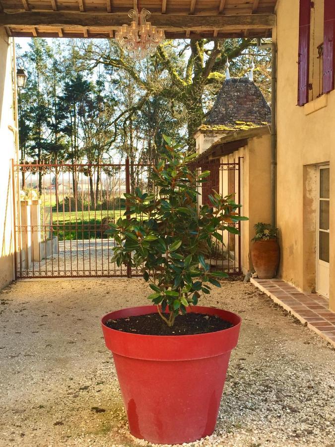La Carreterie - Maison De Famille{S} Pineuilh Exteriör bild